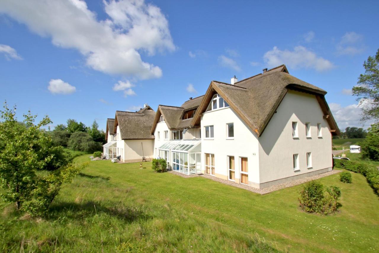Strandnah Mit Terrasse, Gratis Nutzung Vom Ahoi Erlebnisbad Und Sauna In Sellin - Strandhaus Moenchgut Fewo06 Lobbe Bagian luar foto